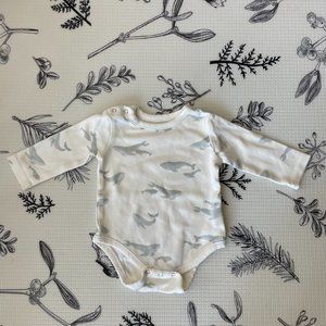 Pehr Shoulder Snap One-Piece — Follow Me Whale 3-6m / 38cm